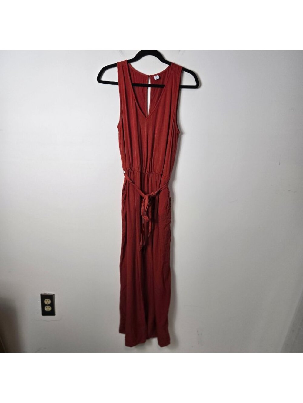Old Navy Size L V-Neck Tie-Belt Wide-Leg Jumpsuit in Rusty Torch